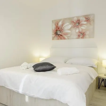 Apartment Solis Prgomet
